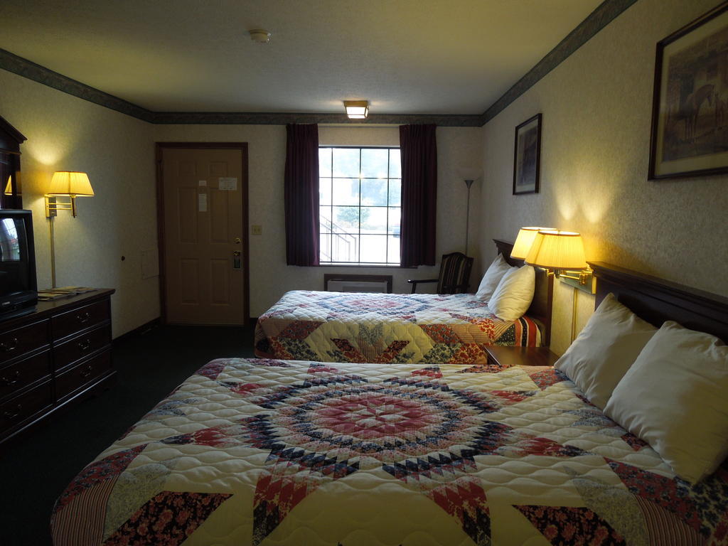 Americas Inn Bardstown Habitación foto